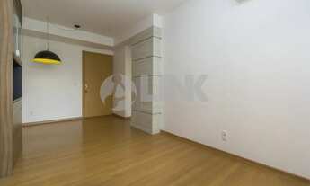 Imagem 2: Apartamento com 2 quartos à venda no bairro Passo da Areia em Porto Alegre