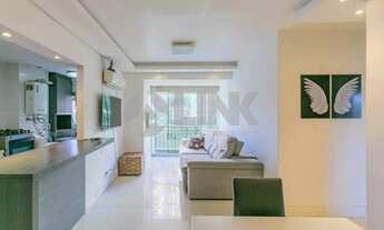 Imagem 2: Apartamento com 2 quartos à venda no bairro Passo da Areia em Porto Alegre