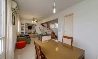 Imagem 2: Casa semimobiliada em condomínio com 3 quartos à venda no bairro Ipanema em Porto Alegre