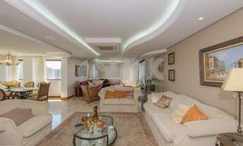 Imagem 2: Apartamento mobiliado com 3 quartos à venda no bairro Moinhos de Vento em Porto Alegre