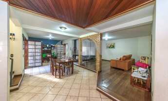 Imagem: Casa de 3 quartos com 4 vagas à venda no