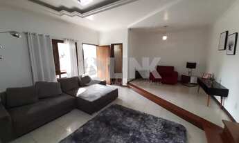 Imagem 2: Casa com 3 quartos sendo 1 suíte e 4 vagas de garagem à venda no bairro Jardim Itu em Port