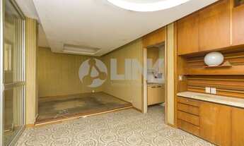 Imagem 5: Casa de 4 quartos 3 suítes e 4 vagas à venda no bairro Auxiliadora em Porto Alegre