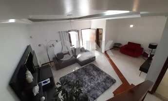 Imagem: Casa com 3 quartos sendo 1 suíte e 4 vagas