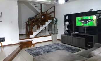 Imagem 5: Casa com 3 quartos sendo 1 suíte e 4 vagas de garagem à venda no bairro Jardim Itu em Port