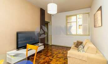 Imagem 1: Apartamento de 2 quartos à venda no bairro Azenha em Porto Alegre