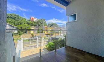 Imagem 6: Casa com 3 quartos 3 suítes e 3 vagas à venda no bairro Jardim Itú Sabará em Porto Alegre