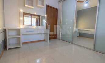 Imagem 7: Apartamento de 2 quartos com 2 vagas à venda no bairro Vila Ipiranga em Porto Alegre