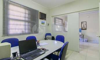 Imagem 5: Apartamento de 4 dormitórios à venda com 1 vaga de garagem em Porto Alegre, no bairro Moin