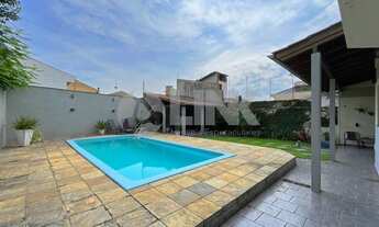 Imagem 4: Casa de 3 quartos com 2 vagas à venda no bairro Jardim Itú em Porto Alegre