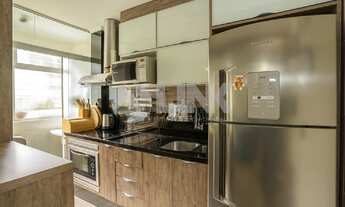 Imagem 6: Apartamento mobiliado de 2 quartos com 1 vaga à venda no bairro Cavalhada em Porto Alegre