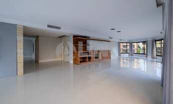 Imagem 2: Apartamento de luxo com 4 quartos 4 suítes e 4 vagas à venda no bairro Bela Vista em Porto