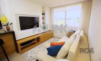 Imagem 2: Apartamento mobiliado de 2 quartos com 2 vagas à venda no bairro Menino Deus em Porto Aleg