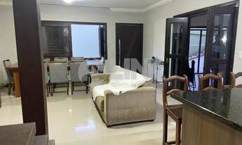 Imagem 2: Casa em condomínio 3 dormitórios com 2 vagas de garagem à venda no bairro Chácara das Pedr