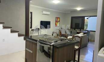 Imagem 3: Casa em condomínio 3 dormitórios com 2 vagas de garagem à venda no bairro Chácara das Pedr