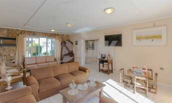 Imagem 4: Casa de 4 dormitórios e 5 vagas de garagem à venda no bairro Chácara das Pedras em Porto A