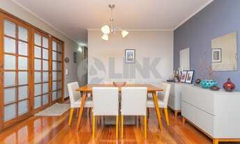 Imagem 2: Casa de 3 dormitórios sendo 2 suítes com 3 vagas de garagem à venda no bairro Petrópolis e