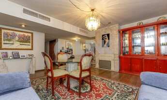 Imagem 4: Apartamento de 3 dormitórios sendo 1 suíte com 2 vagas de garagem à venda no bairro Petróp