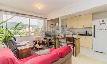 Imagem 1: Apartamento de 2 quartos com 1 vaga à venda no bairro Partenon em Porto Alegre