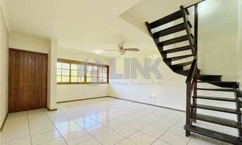 Imagem: Casa estilo sobrado com 3 quartos e 2 vagas