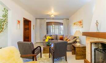 Imagem 2: Casa de 4 quartos com 3 vagas à venda no bairro Jardim Planalto em Porto Alegre