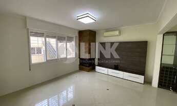 Imagem 3: Casa de 4 quartos 2 suítes e 4 vagas à venda no bairro Chácara das Pedras em Porto Alegre