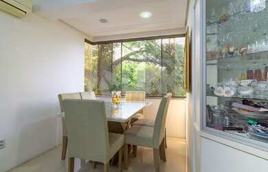 Imagem 3: Apartamento de 2 quartos com 1 vaga à venda no bairro Glória em Porto Alegre