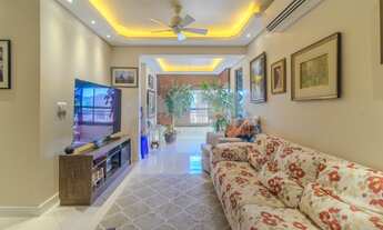 Imagem 2: Apartamento de 2 quartos com 2 vagas à venda no bairro Floresta em Porto Alegre