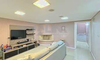 Imagem 2: Casa em condomínio com 4 quartos 2 suítes e 4 vagas à venda no bairro Ipanema em Porto Ale