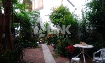 Imagem 2: Casa de 3 quartos à venda no bairro Passo da Areia em Porto Alegre