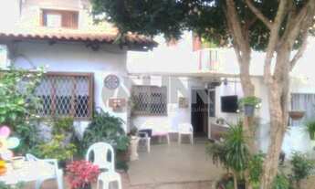 Imagem 7: Casa de 3 quartos à venda no bairro Passo da Areia em Porto Alegre