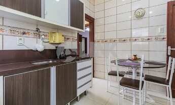 Imagem 7: Imperdível casa de 3 quartos com 2 suítes e 3 vagas à venda em Vila Ipiranga, Porto Alegre