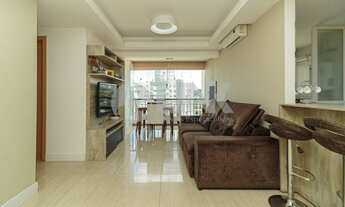 Imagem 6: Apartamento de 2 quartos com 1 vaga à venda no bairro Passo da Areia em Porto Alegre