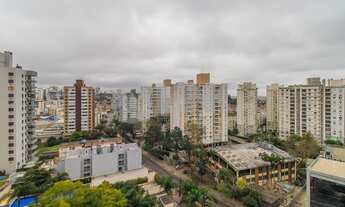 Imagem 3: Apartamento de 3 quartos com 2 vagas à venda no bairro Passo da Areia em Porto Alegre