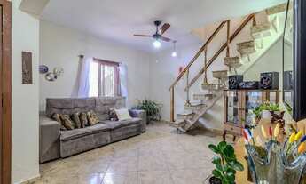 Imagem 1: Casa estilo sobrado com 5 quartos e 5 vagas à venda no bairro Sarandi em Porto Alegre