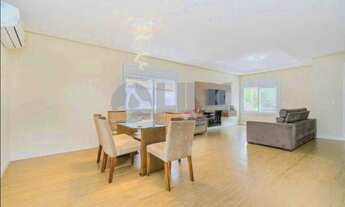 Imagem 4: Casa de 4 quartos com 3 suítes e 3 vagas à venda no bairro Vila Ipiranga em Porto Alegre