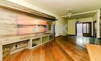 Imagem 3: Casa de 3 quartos com 3 suítes e 2 vagas à venda no bairro Menino Deus em Porto Alegre