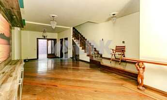 Imagem 4: Casa de 3 quartos com 3 suítes e 2 vagas à venda no bairro Menino Deus em Porto Alegre