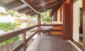 Imagem 3: Oportunidade única! Casa de 3 quartos com suíte e 3 vagas no Jardim Itu, Porto Alegre-RS