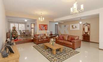 Imagem: Casa de 4 quartos com 4 vagas à venda no