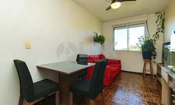 Imagem 2: Apartamento de 2 quartos à venda no bairro Jardim Itú Sabará em Porto Alegre