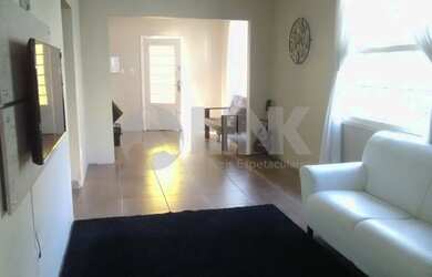 Imagem 2: Casa 3 dormitórios com 2 vagas de garagem à venda no bairro Boa Vista em Porto Alegre próx