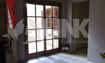 Imagem 7: Casa com 2 dormitórios e 3 vagas à venda no bairro Cristo Redentor em Porto Alegre