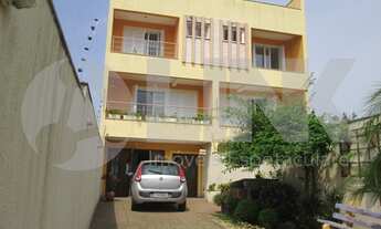 Imagem: Casa à venda em Porto Alegre no bairro