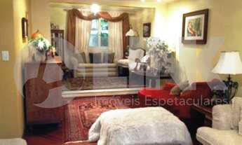 Imagem: Casa à venda em Porto Alegre no bairro