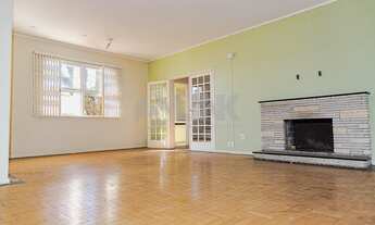 Imagem 4: Casa comercial à venda no bairro Jardim Lindóia, terreno de esquina, 6 dormitórios 4 vagas