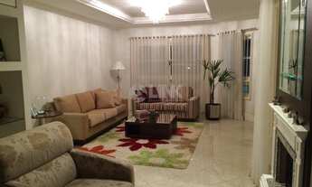 Imagem: Casa à venda em Porto Alegre no bairro