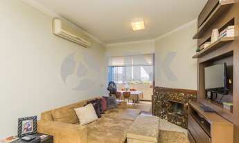 Imagem 2: Apartamento com 2 quartos e 2 vagas à venda no bairro Menino Deus em Porto Alegre