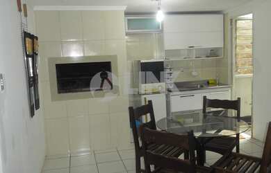 Imagem 5: Casa à venda no bairro Parque Santa Fé em Porto Alegre com 4 dormitórios 2 suítes e 4 vaga