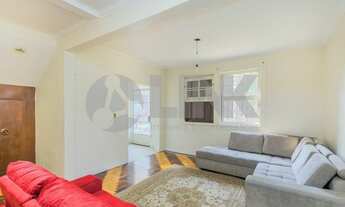 Imagem 2: Casa 4 dormitórios com 4 vagas à venda no bairro Petrópolis em Porto Alegre desocupada pró